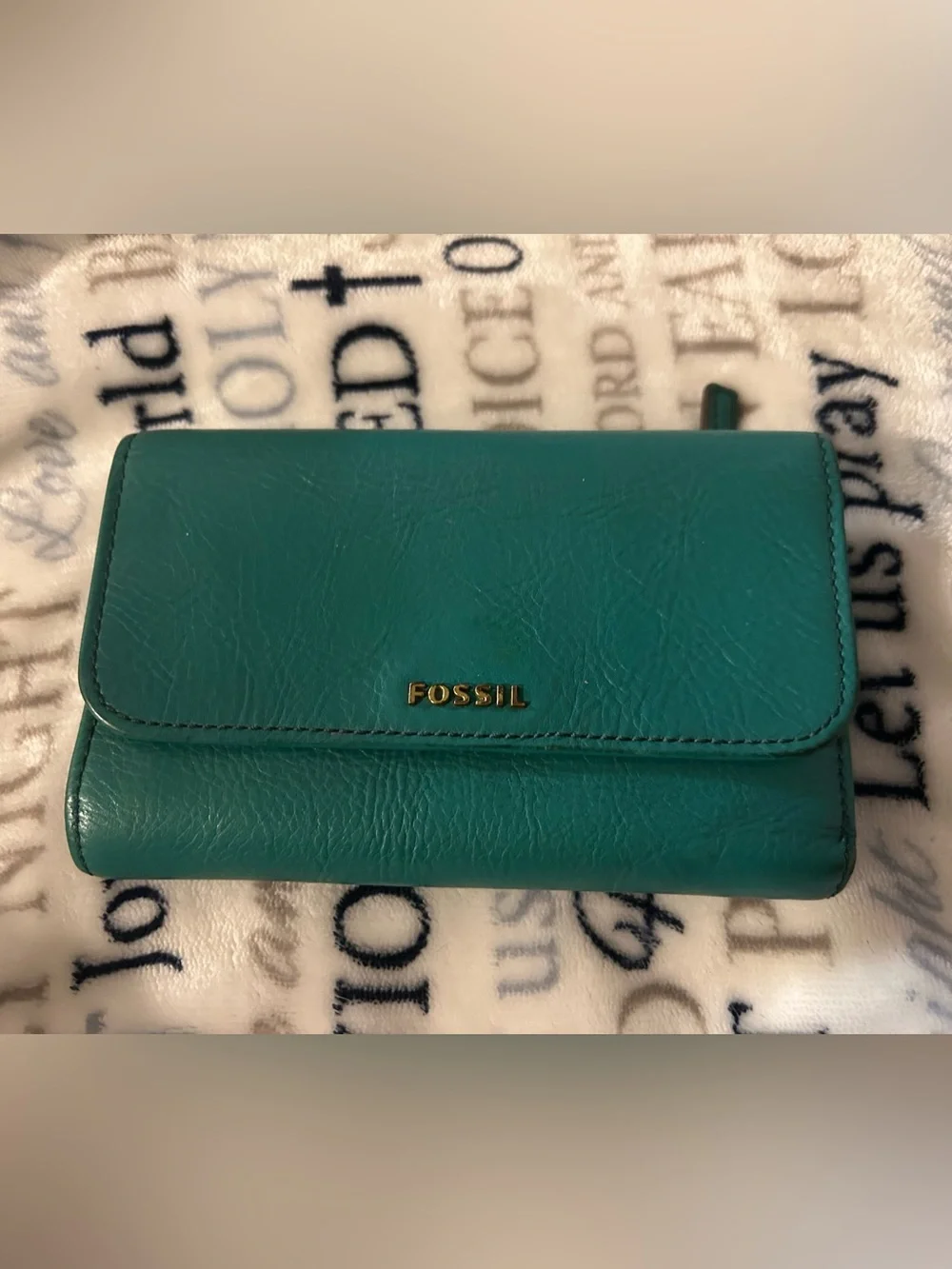 Fossil Teal Turquoise Leather Trifold Wallet